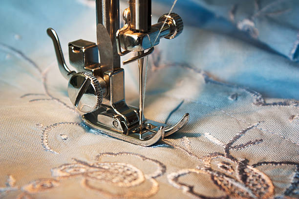 sewing machine and item of clothing